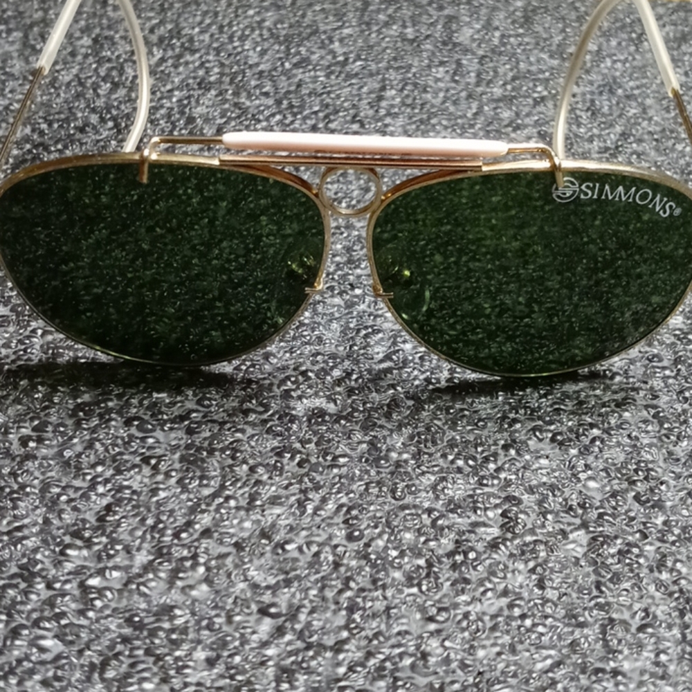 Sunglasses - Picture 4 of 4